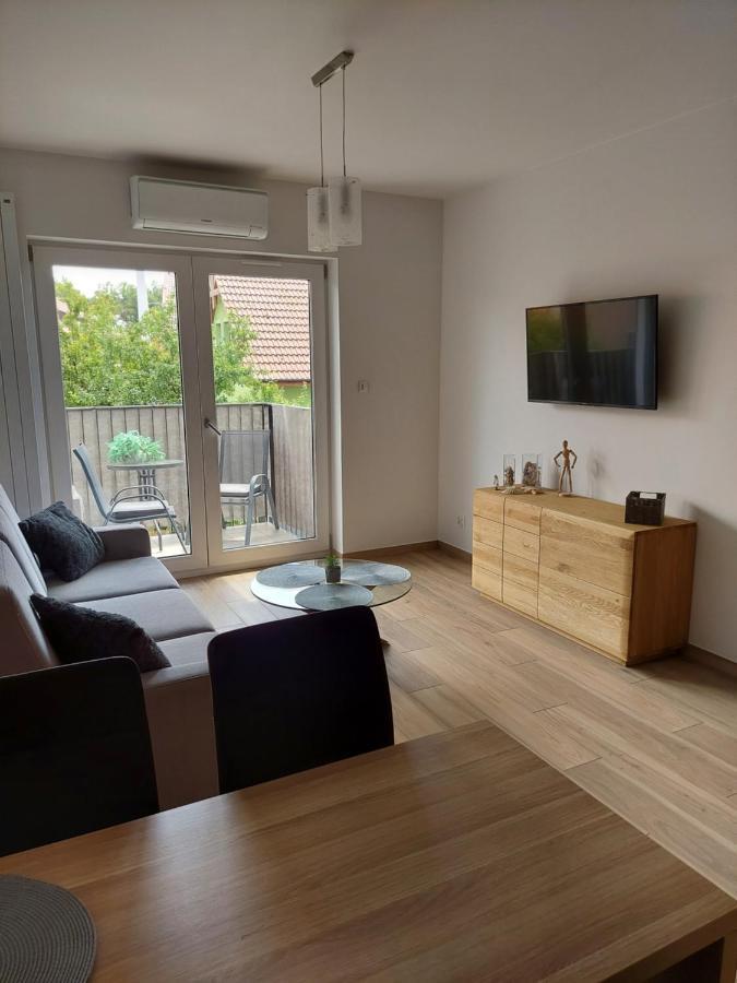 Apartament Nad Zalewem Dziwnówek Esterno foto